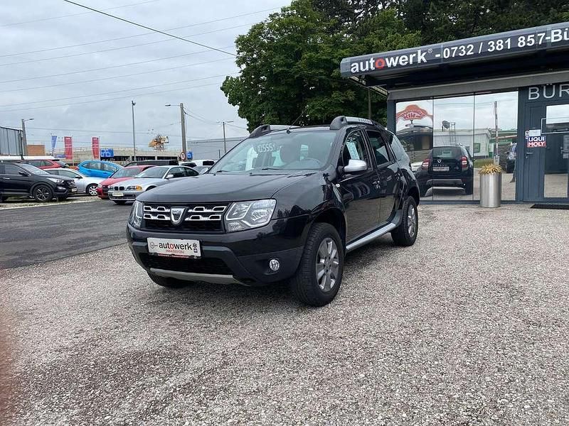 Schwarz Gebraucht 2015 Dacia Duster Lauréate SUV | € 7.499 - Bild 1/4