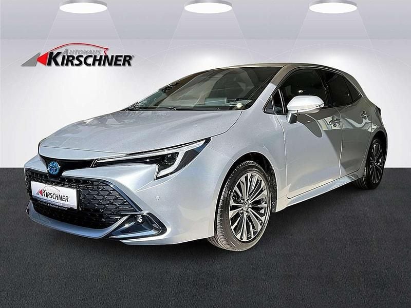 Silber Neu 2025 Toyota Corolla Active Limousine | € 29.990 (Fairer Preis) - Bild 1/4