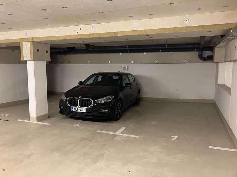 Gebraucht BMW 118 140 PS (102 kW) 2020 Schwarz Kleinwagen