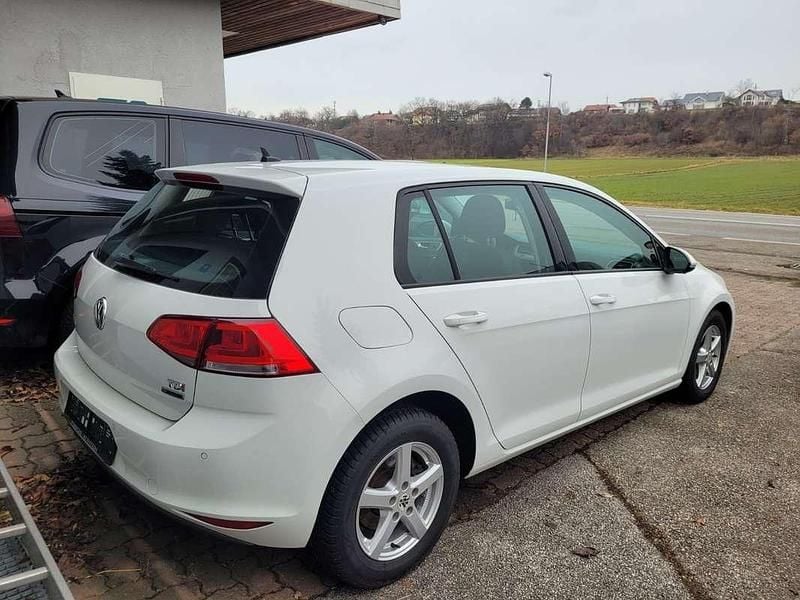 Gebraucht VW Golf VII Highline 116 PS (85 kW) 2017 Limousine