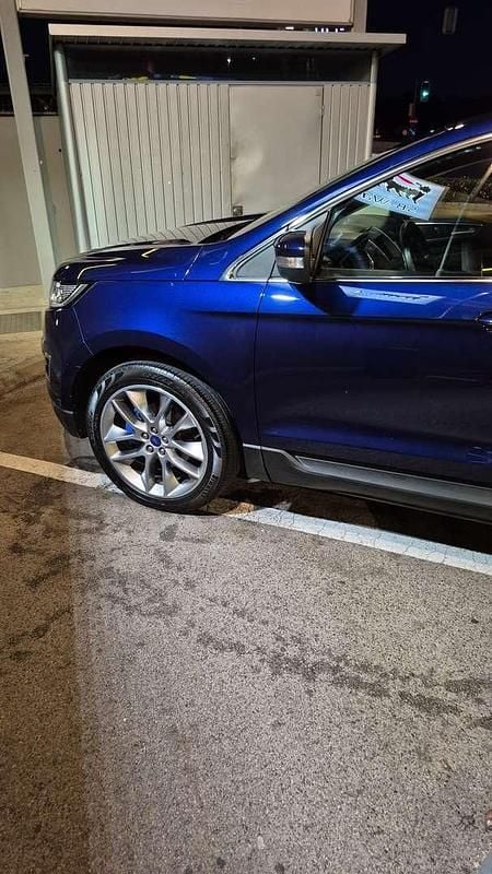 Gebraucht Ford Edge Titanium 179 PS (131 kW) 2017 Blau SUV