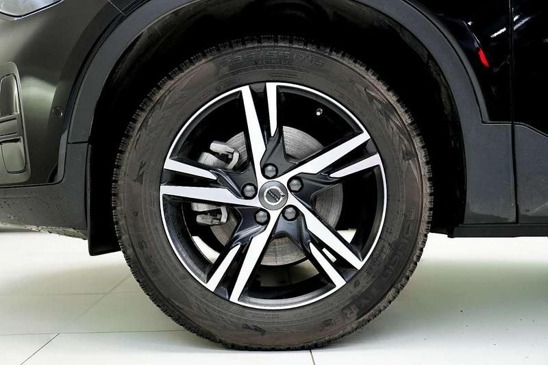 Gebraucht Volvo XC40 Ultra 163 PS (119 kW) 2025 Schwarz SUV