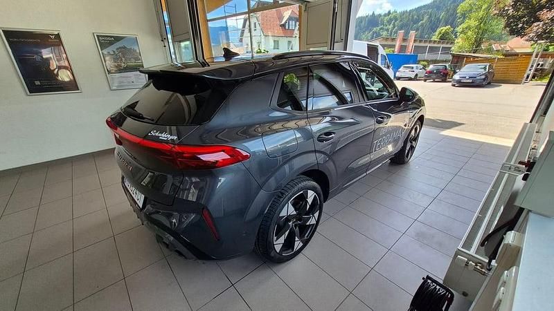 Gebraucht Cupra Terramar 150 PS (110 kW) 2025 Dunkelgrau  metallic SUV