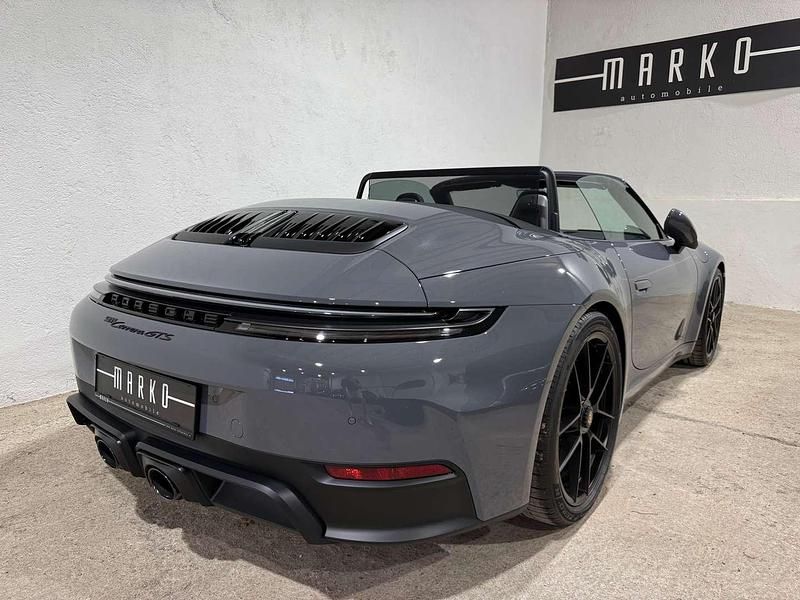 Gebraucht Porsche 992 541 PS (397 kW) 2025 Grau Cabrio