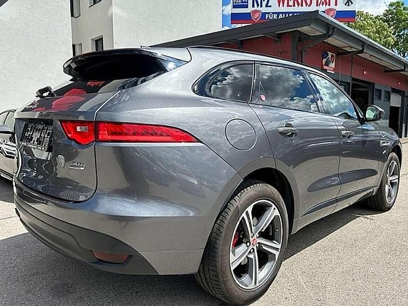 Gebraucht Jaguar F-Pace R-Sport 179 PS (131 kW) 2016 Grau SUV