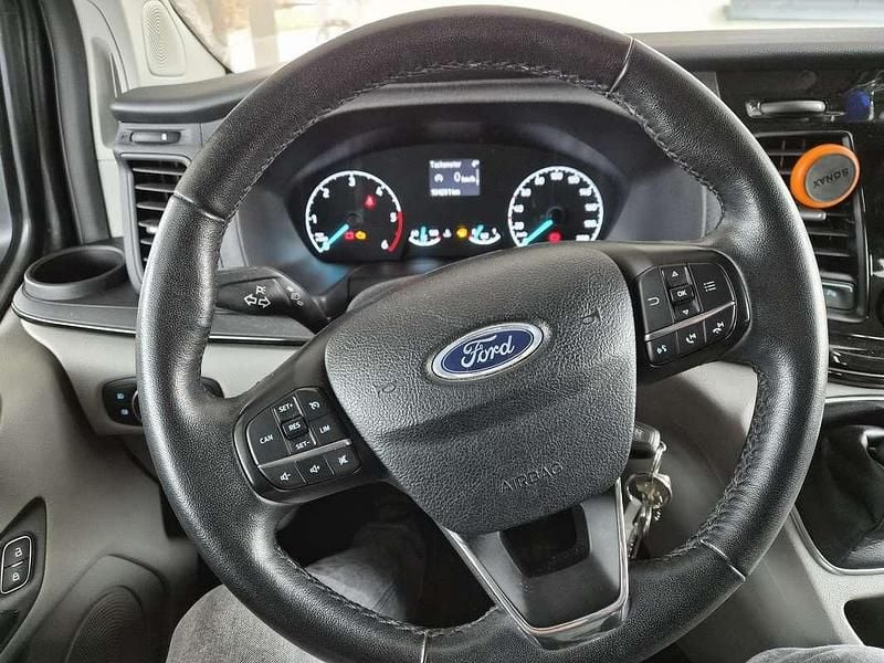 Gebraucht Ford Tourneo Trend 131 PS (96 kW) 2019 Van / Kleinbus