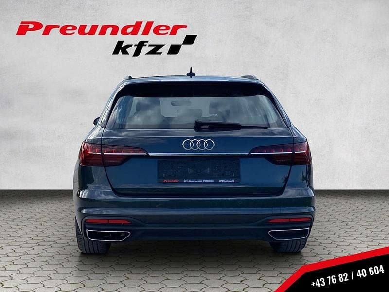 Gebraucht Audi A4 Basis 190 PS (139 kW) 2020 Grau Kombi
