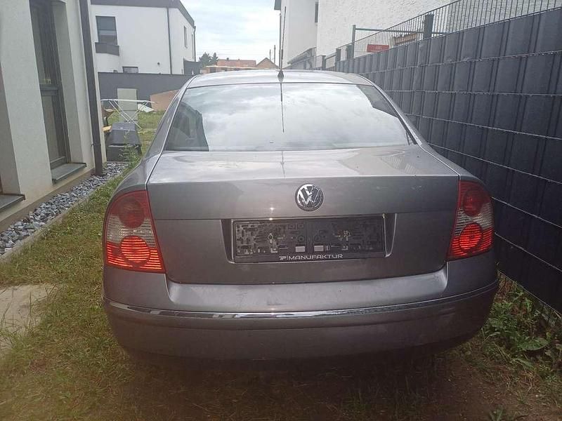 Gebraucht 2001 VW Passat Highline Limousine | € 800 (Superpreis) - Bild 1/4