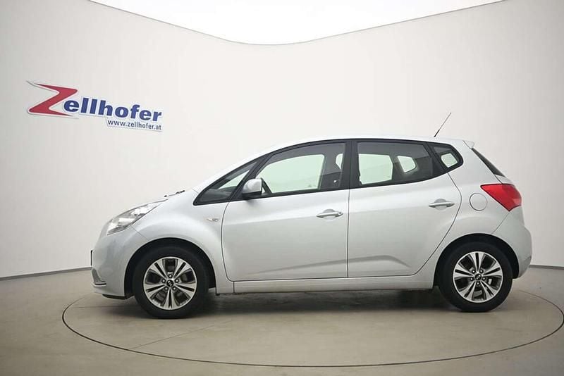Gebraucht Kia Venga Silver 124 PS (91 kW) 2018 Silber Kleinwagen