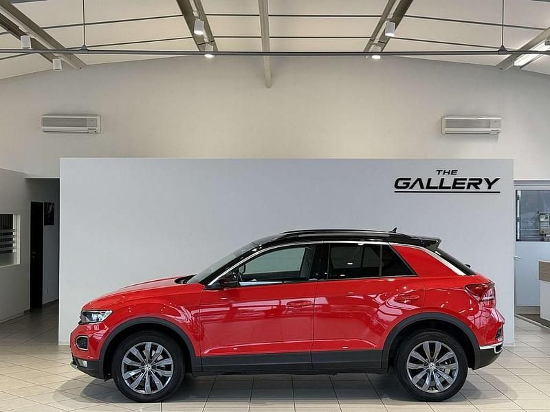 Rot Gebraucht 2018 VW T-Roc Beats SUV | € 19.490 - Bild 1/4