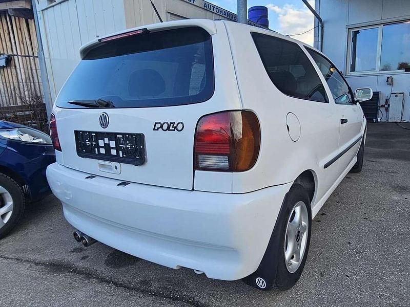Gebraucht VW Polo 75 PS (55 kW) 1995 Weiß Limousine