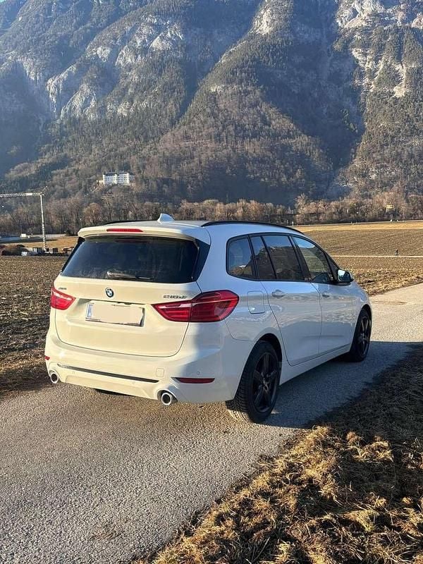 Gebraucht BMW 218 150 PS (110 kW) 2020 Weiß Kombi