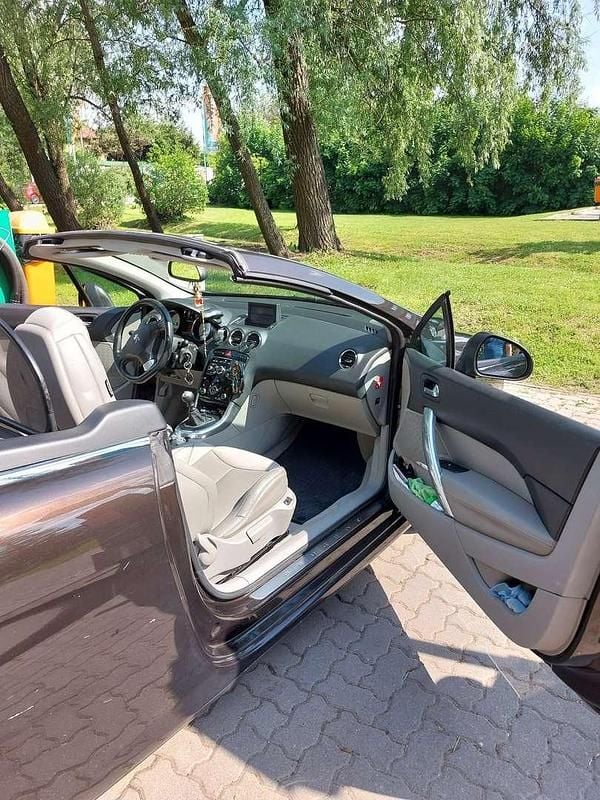 Gebraucht Peugeot 308 CC 156 PS (114 kW) 2011 Braun Cabrio