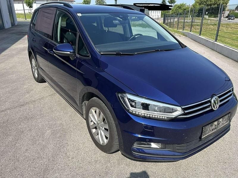 Gebraucht VW Touran Comfortline 116 PS (85 kW) 2016 Blau Van / Kleinbus
