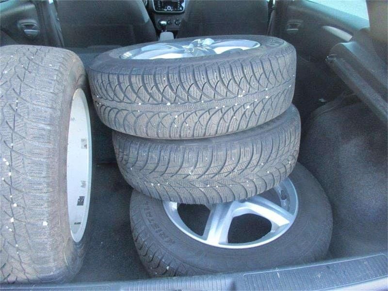 Gebraucht Fiat Punto Easy 78 PS (57 kW) 2016 Weiß Kleinwagen