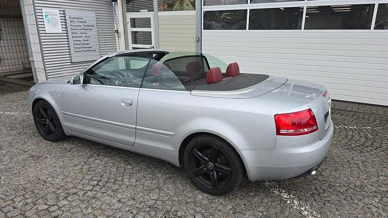 Gebraucht Audi A4 233 PS (171 kW) 2006 Silber  metallic Cabrio