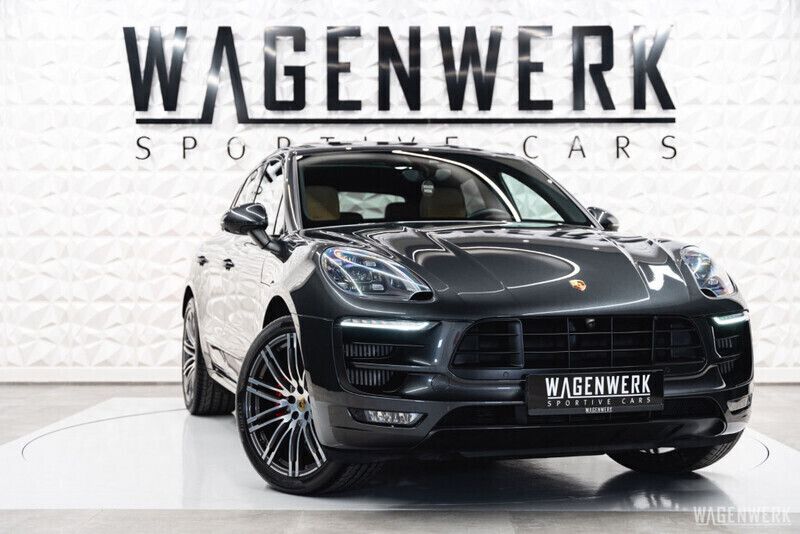 Grau Gebraucht 2016 Porsche Macan GTS SUV | € 47.900 - Bild 1/4