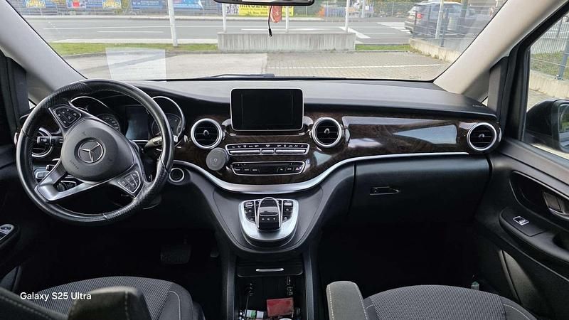 Gebraucht Mercedes V220 122 PS (89 kW) 2019 Van / Kleinbus