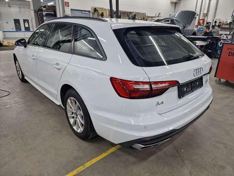 Gebraucht Audi A4 163 PS (119 kW) 2023 Weiß Kombi
