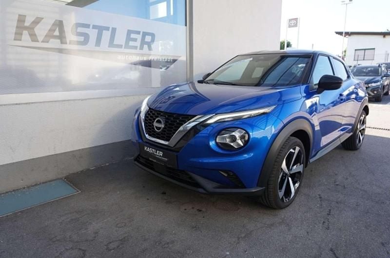 Blau Gebraucht 2023 Nissan Juke Tekna SUV | € 27.490 - Bild 1/4
