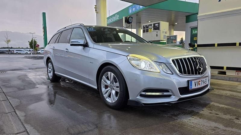 Gebraucht Mercedes E220 Avantgarde 170 PS (125 kW) 2011 Kombi