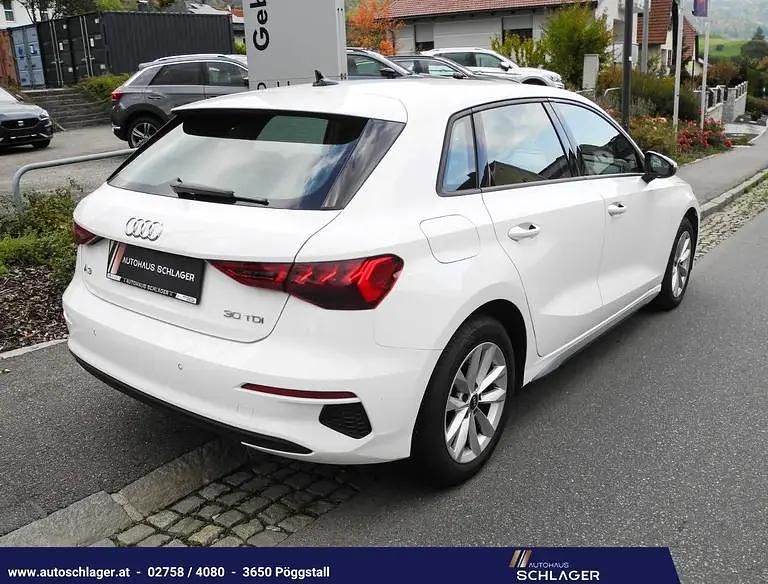 Gebraucht Audi A3 Ambiente 116 PS (85 kW) 2021 Weiss  normal Limousine