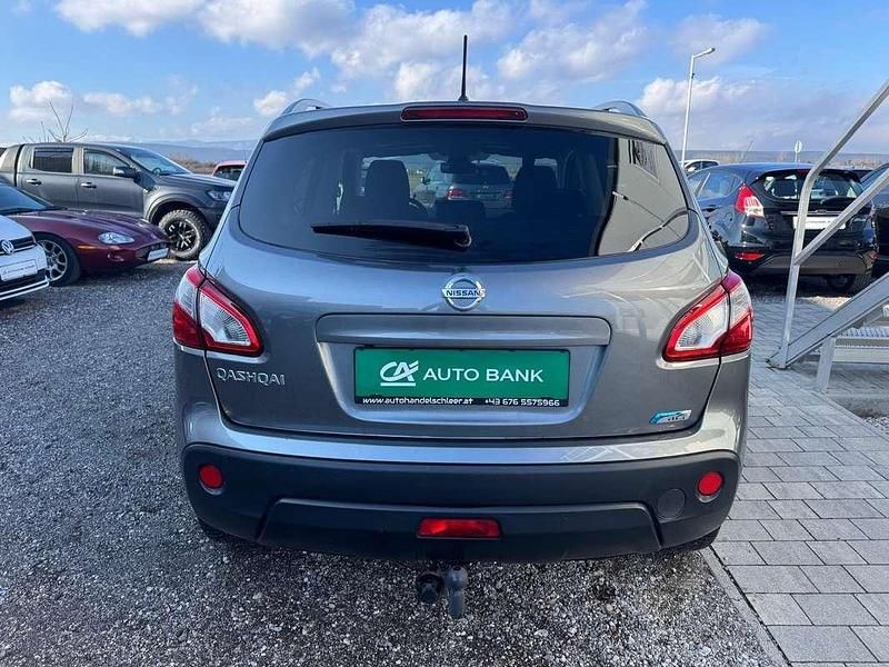 Gebraucht Nissan Qashqai I-Way 131 PS (96 kW) 2012 Grau SUV