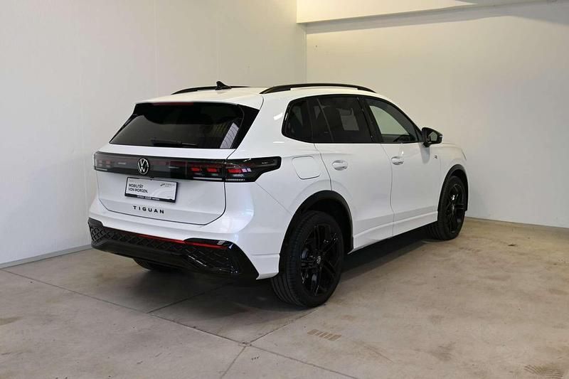 Gebraucht VW Tiguan Sport 150 PS (110 kW) 2025 Weiß SUV