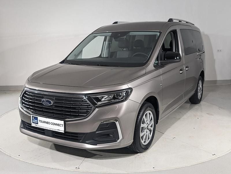 Gebraucht Ford Tourneo Titanium 90 PS (66 kW) 2024 Silber Kombi