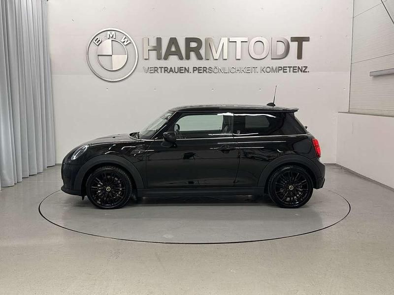 Gebraucht Mini Cooper SE 135 kW (184 PS) 2021 Schwarz Kleinwagen