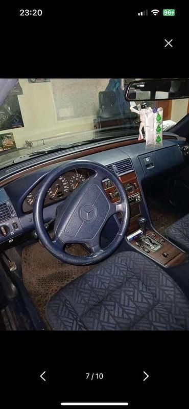 Gebraucht Mercedes C180 Elegance 121 PS (88 kW) 1994 Blau Limousine