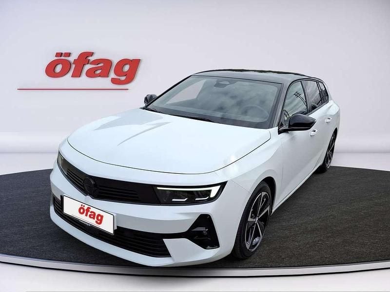 Neu Opel Astra 131 PS (96 kW) 2025 Weiß Kombi