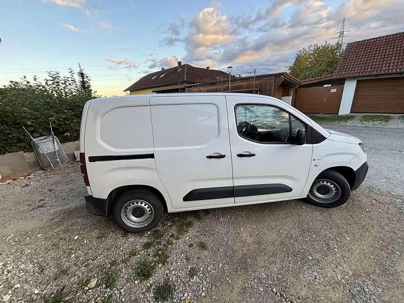 Gebraucht Citroën Berlingo Comfort 99 PS (72 kW) 2019 Van / Kleinbus