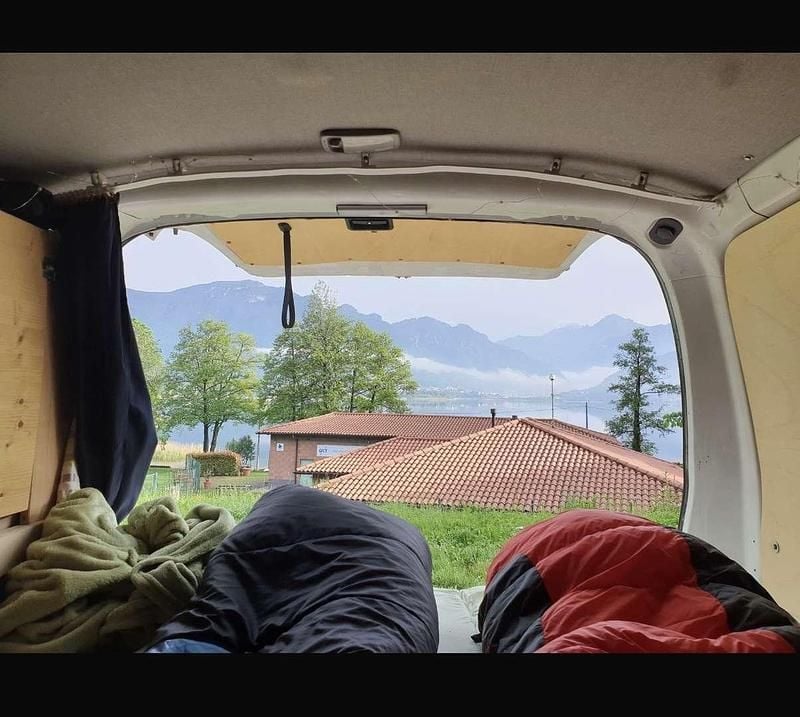 Gebraucht Toyota HiAce 95 PS (69 kW) 2012 Van