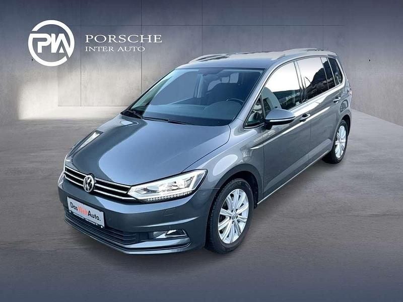 Dunkelgrau metallic Gebraucht 2017 VW Touran Comfortline Van / Kleinbus | € 17.690 (Guter Preis) - Bild 1/4