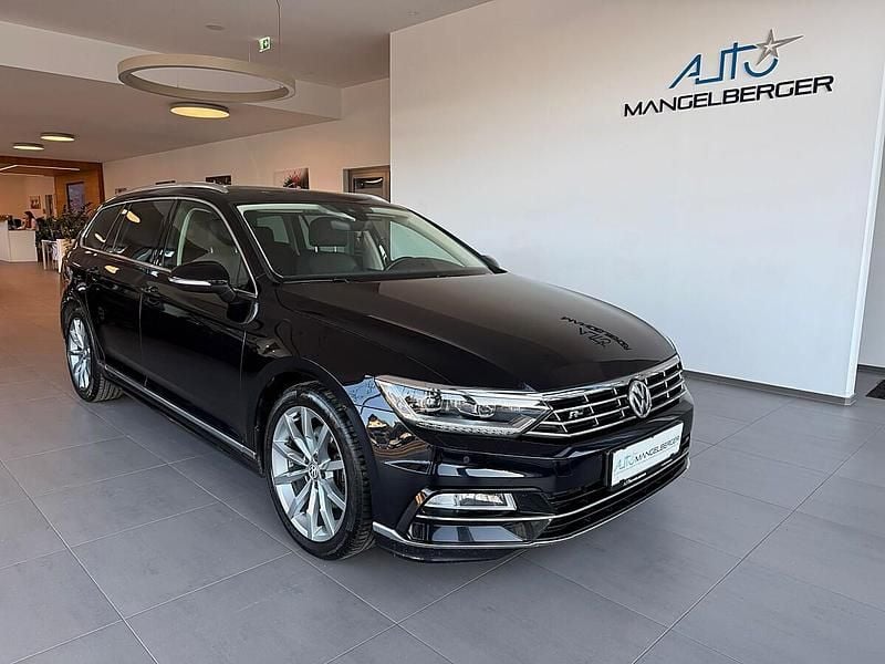 Deep black perleffekt Gebraucht 2017 VW Passat Highline Kombi | € 13.400 (Guter Preis) - Bild 1/4