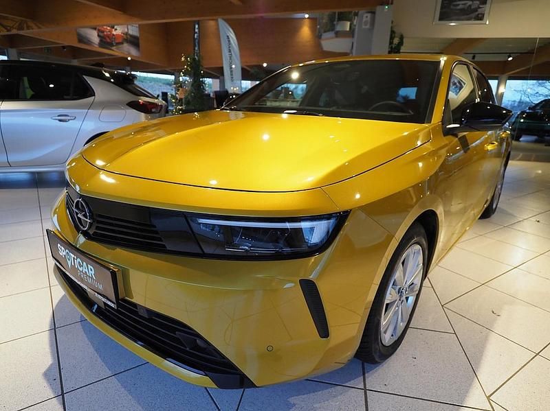 Gebraucht Opel Astra Edition 136 PS (100 kW) 2025 Gelb Limousine