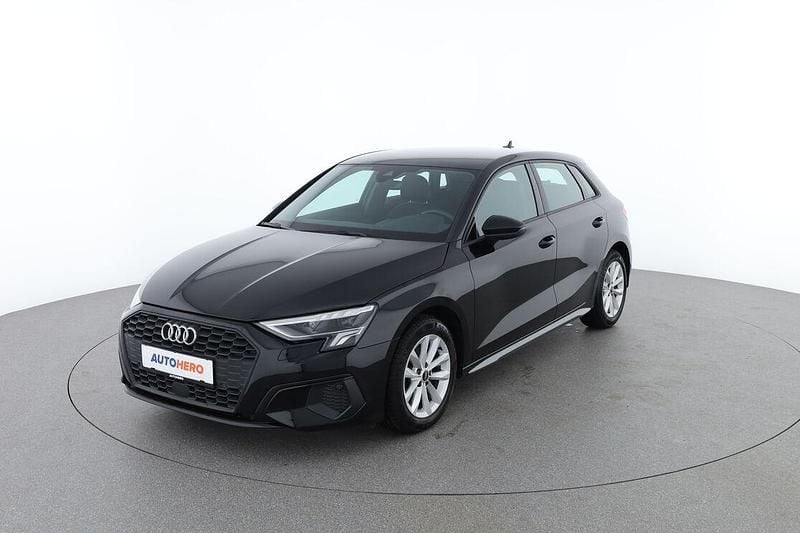 Schwarz Gebraucht 2022 Audi A3 Sportback Kleinwagen | € 25.490 (Fairer Preis) - Bild 1/3