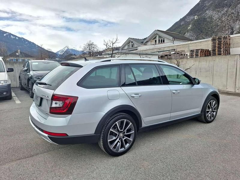 Gebraucht Skoda Octavia 150 PS (110 kW) 2017 Silber Kombi