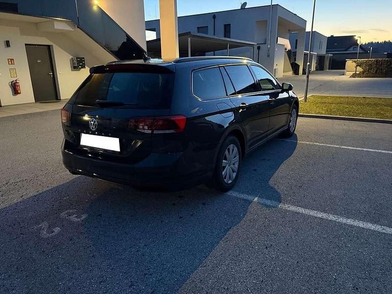 Gebraucht VW Passat 120 PS (88 kW) 2020 Grau Kombi