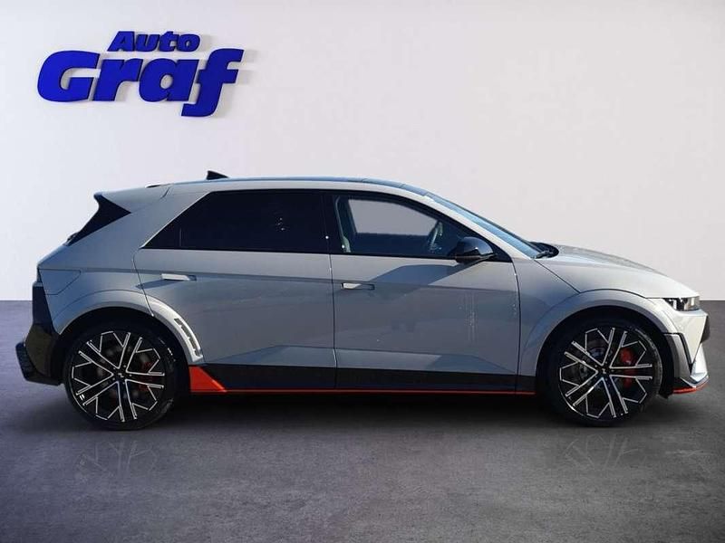 Gebraucht Hyundai Ioniq 478 kW (650 PS) 2025 Grau Kleinwagen