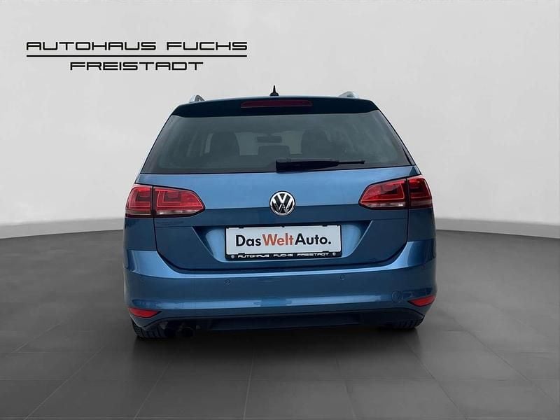 Gebraucht VW Golf VII Highline 150 PS (110 kW) 2016 Hellblau  metallic Kombi
