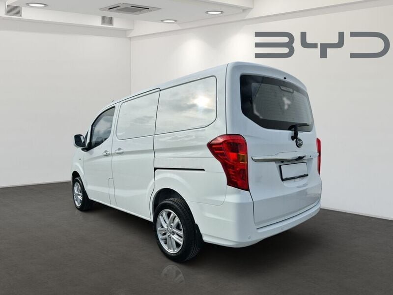 Gebraucht BYD ETP3 100 kW (136 PS) 2024 Van