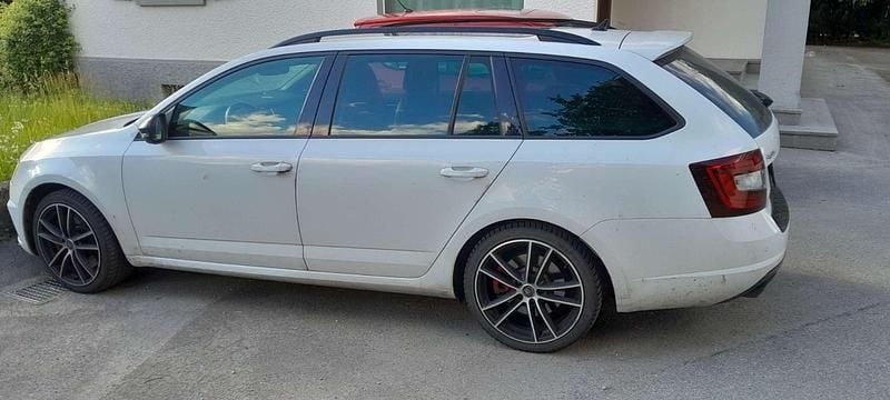 Gebraucht Skoda Octavia RS 245 PS (180 kW) 2019 Weiß Kombi