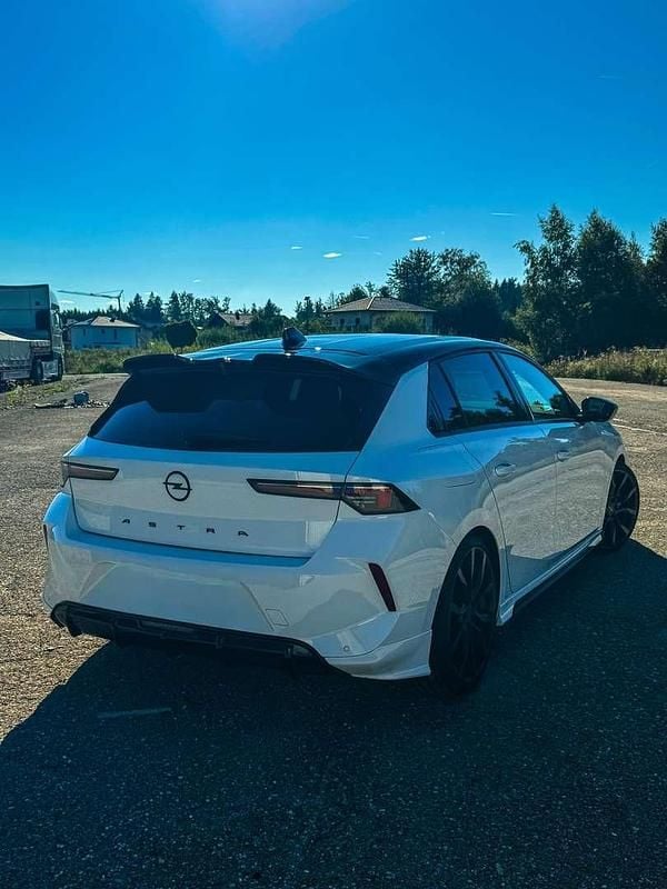 Gebraucht Opel Astra GSe 179 PS (131 kW) 2023 Weiß Limousine