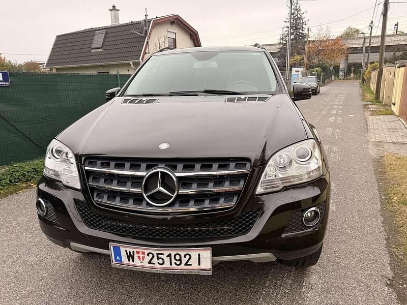 Gebraucht Mercedes ML350 231 PS (169 kW) 2011 SUV