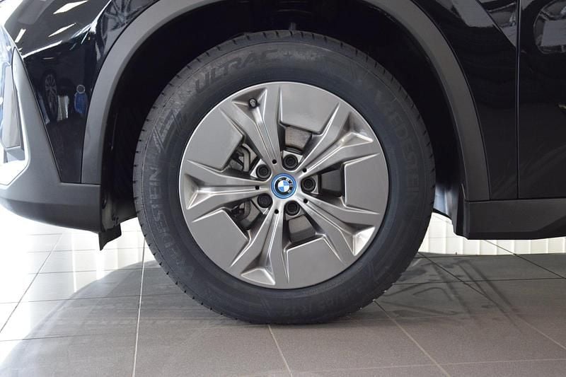 Gebraucht BMW iX1 150 kW (204 PS) 2023 Schwarz SUV