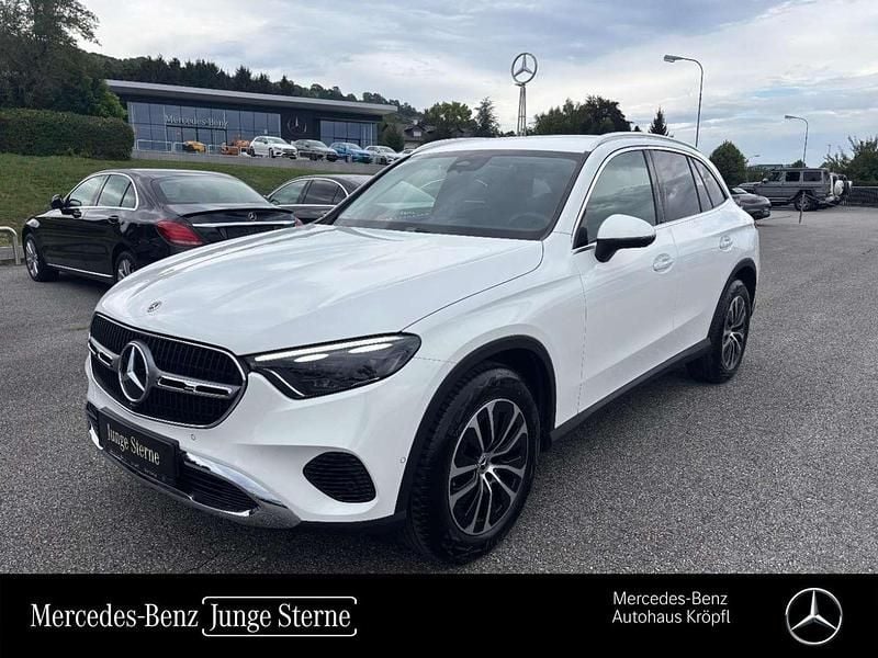 Weiß Gebraucht 2025 Mercedes GLC220 SUV | € 75.121 - Bild 1/4