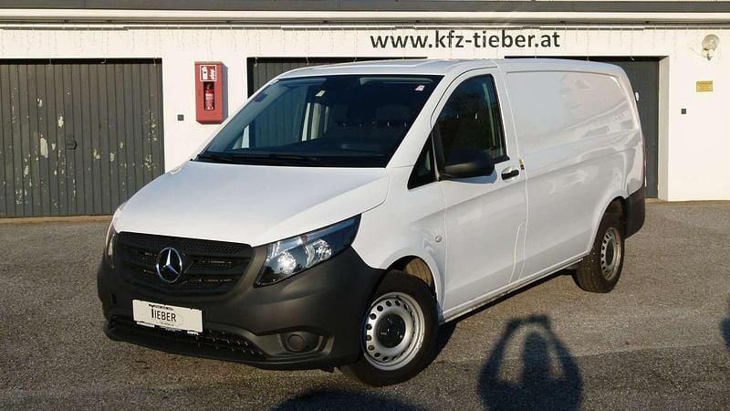 Gebraucht Mercedes Vito 102 PS (75 kW) 2021 Weiß Van