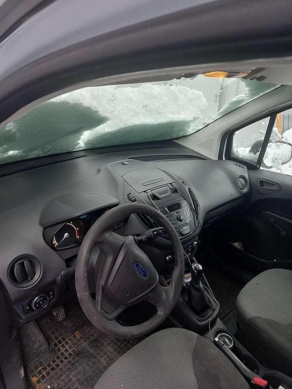 Gebraucht Ford Tourneo Trend 75 PS (55 kW) 2015 Van